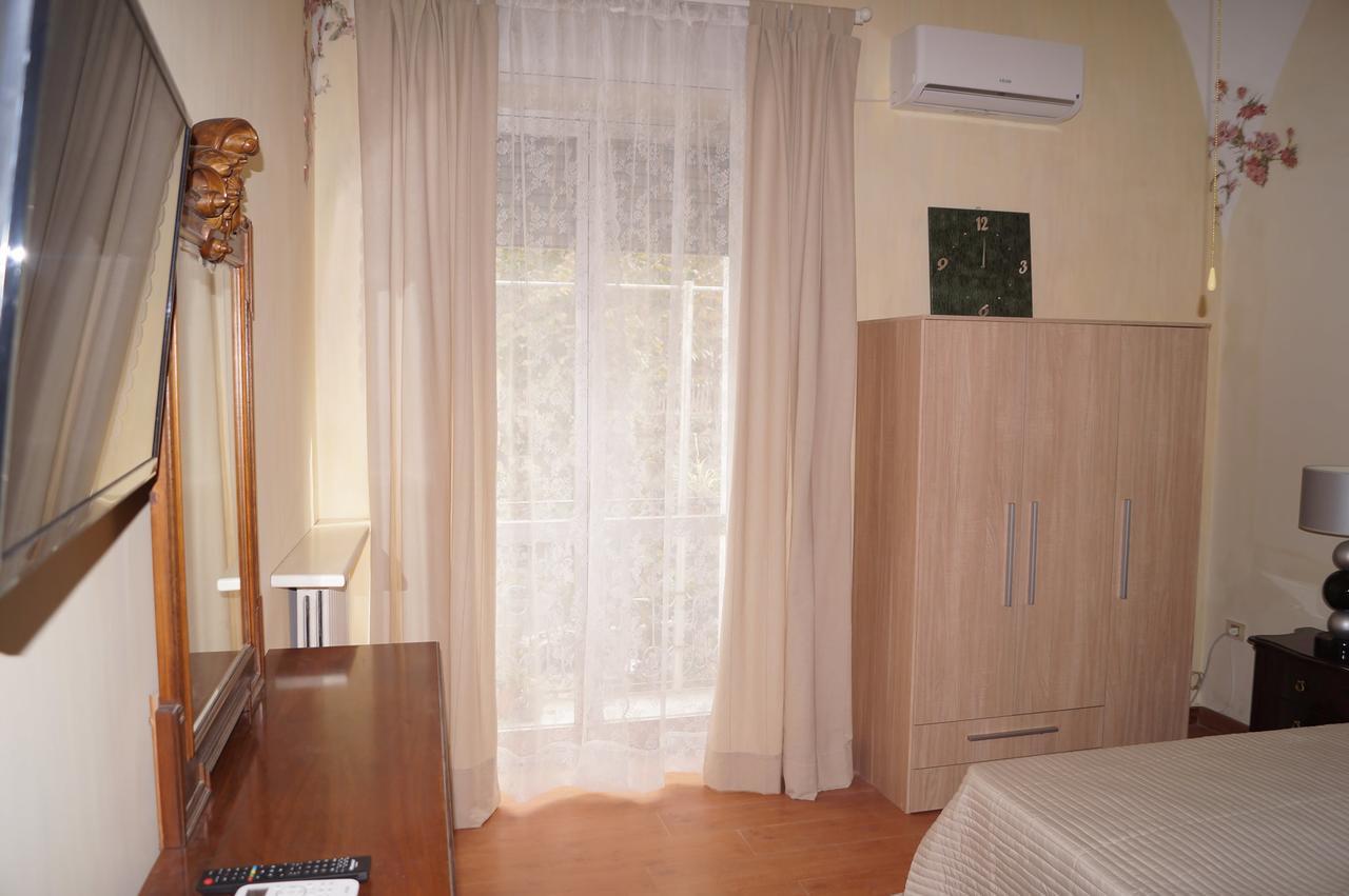 Al Primo Piano Bed And Breakfast Foggia Exterior photo