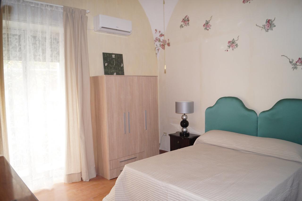 Al Primo Piano Bed And Breakfast Foggia Exterior photo